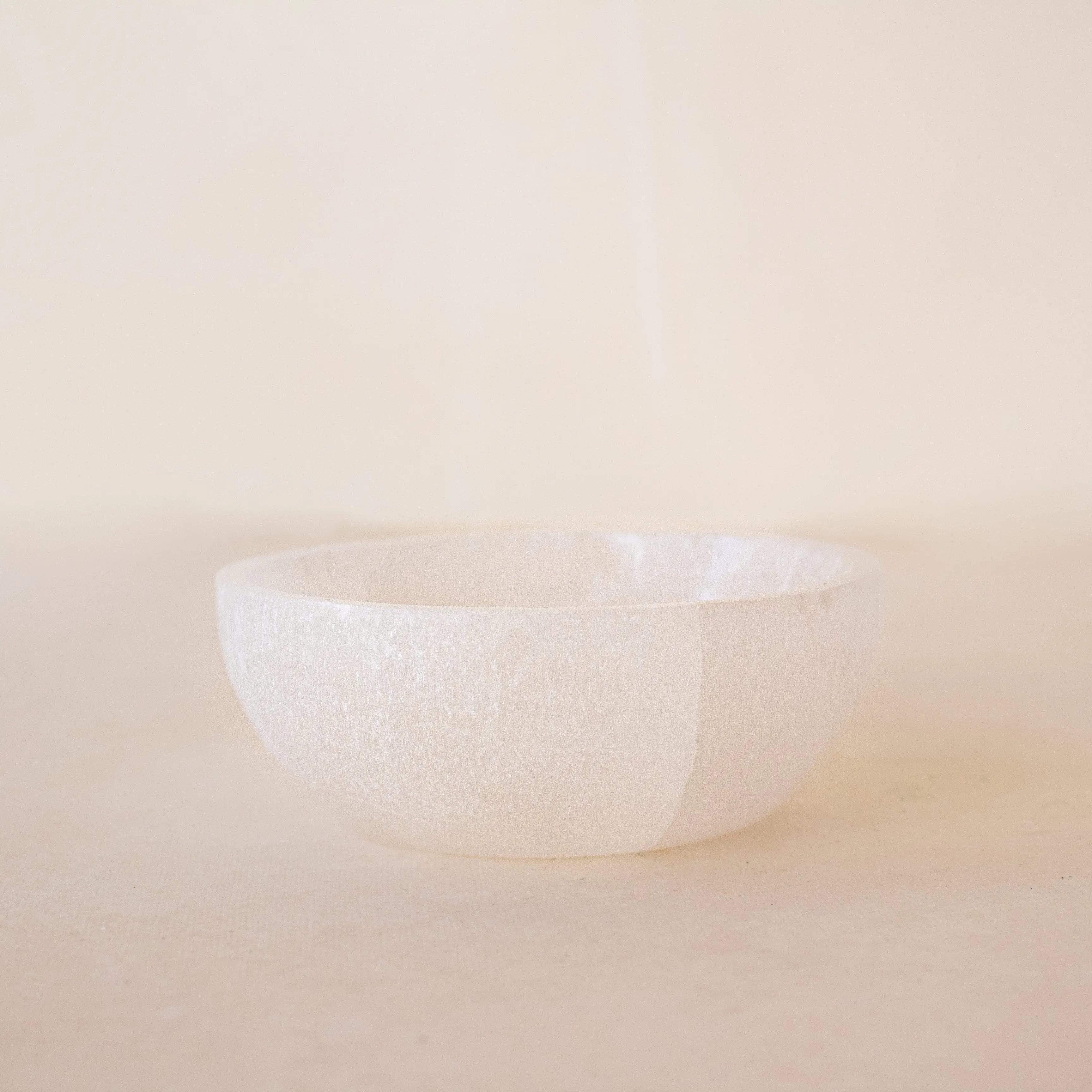 ANASCRYSTALCARE Selenite White Bowl