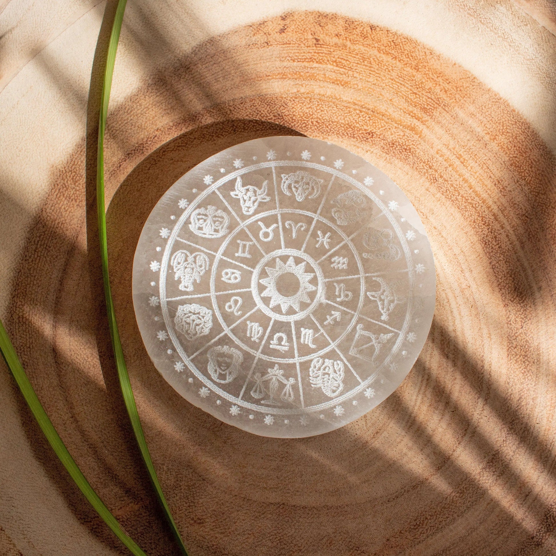 ANASCRYSTALCARE Decorative Plates Selenite Zodiac Plate