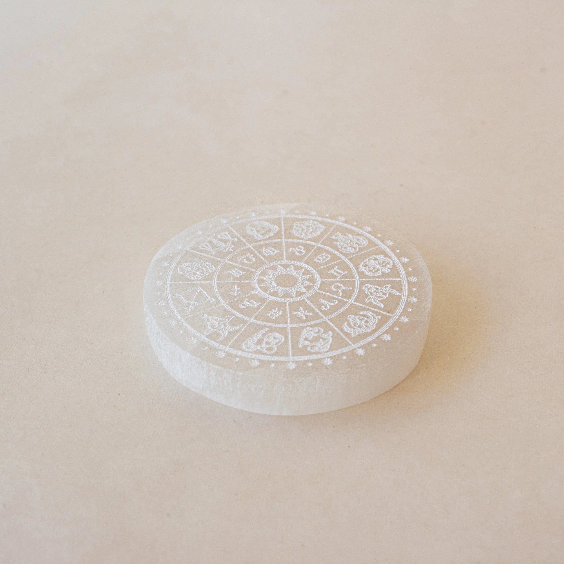 ANASCRYSTALCARE Decorative Plates Selenite Zodiac Plate