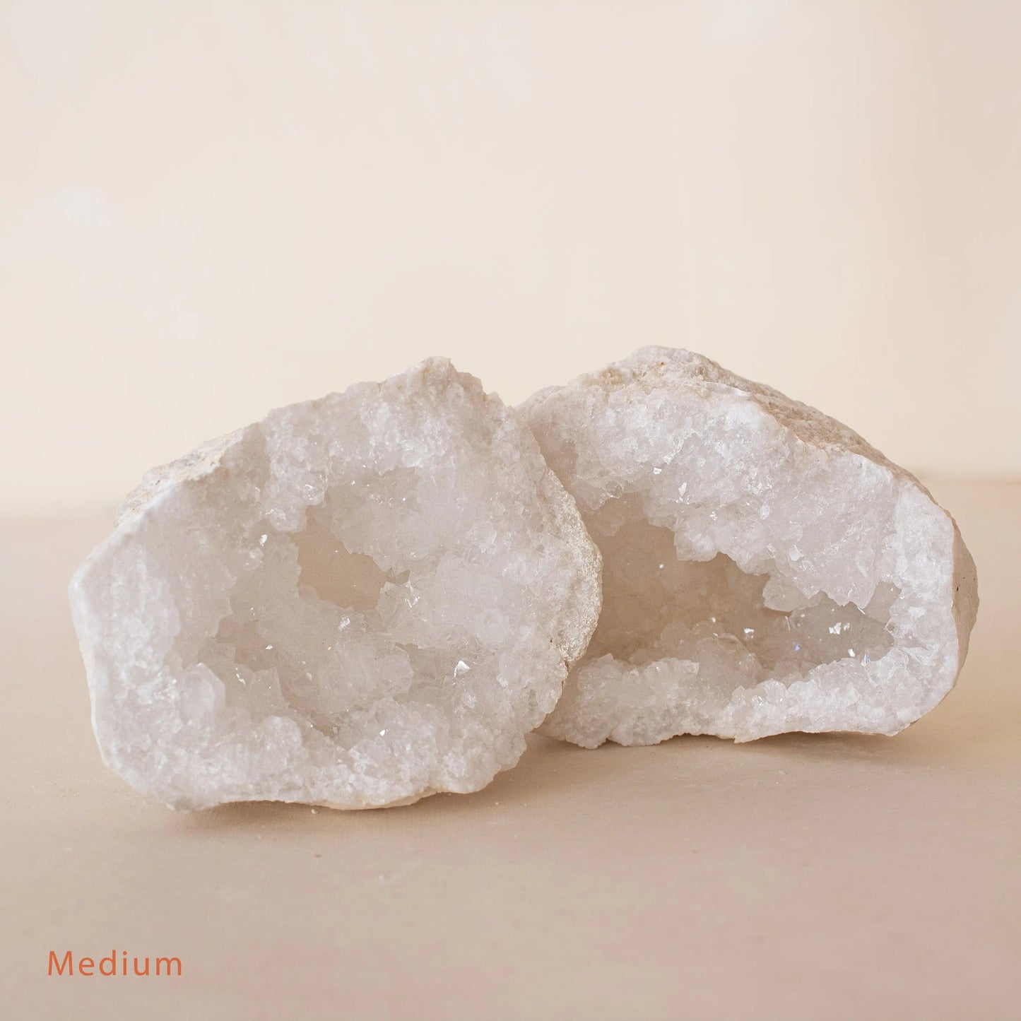 ANASCRYSTALCARE Medium Quartz Crystal Geode