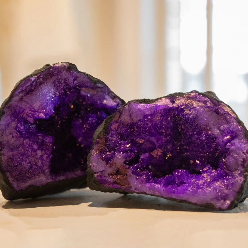 ANASCRYSTALCARE Purple Quartz Crystal Geode
