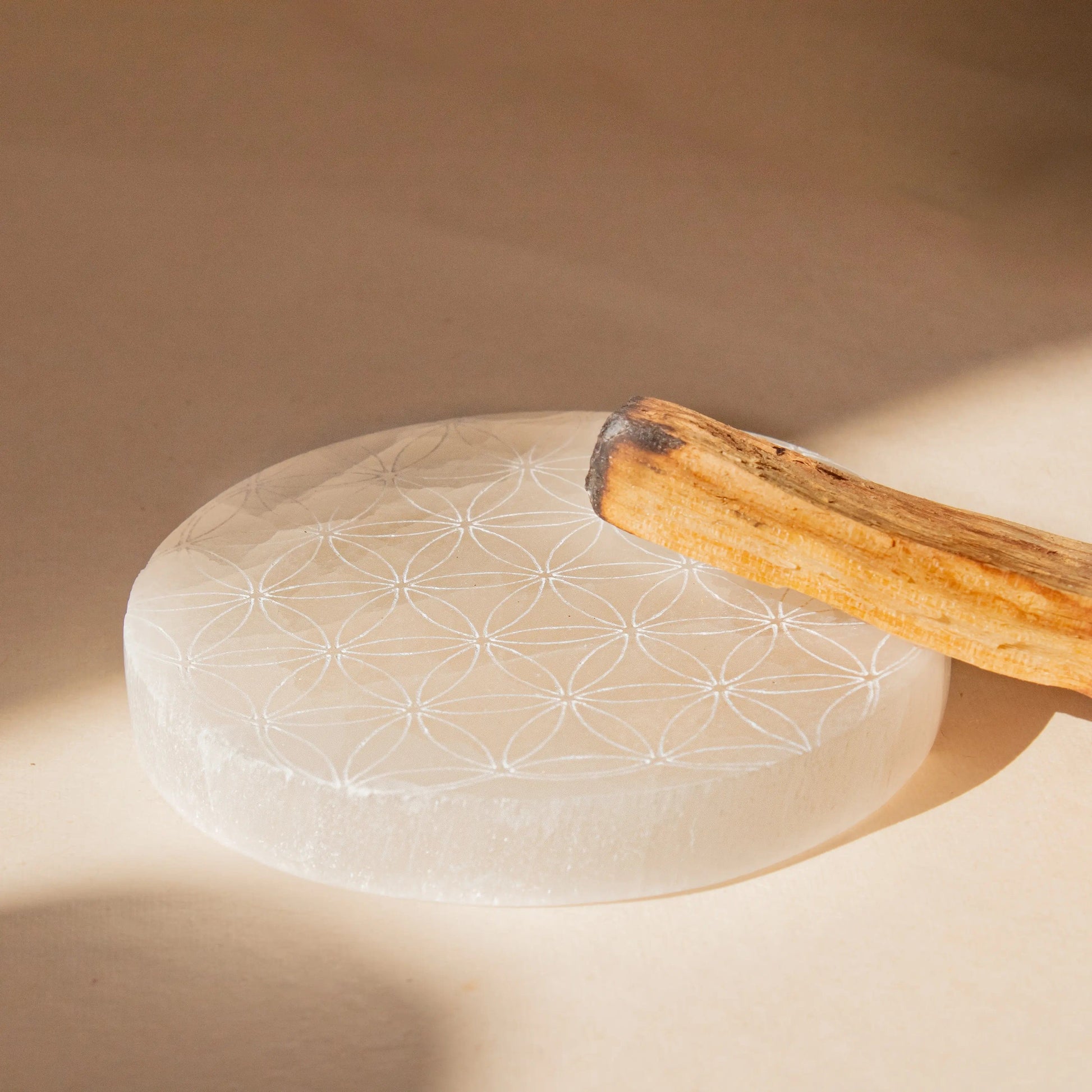 ANASCRYSTALCARE Selenite Flower of Life Plate