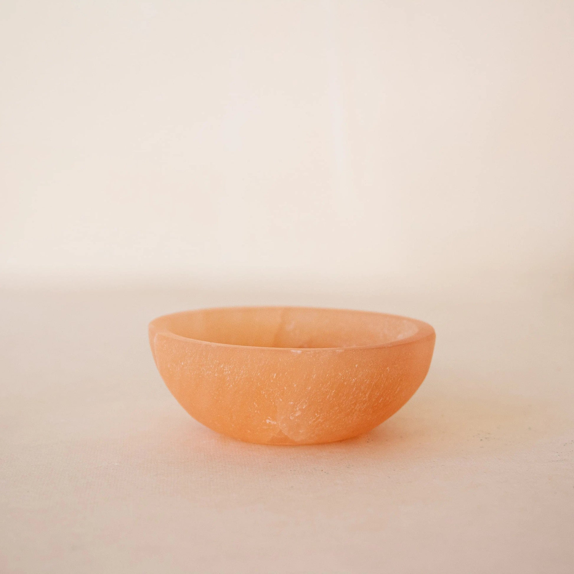 ANASCRYSTALCARE Selenite Pink Bowl