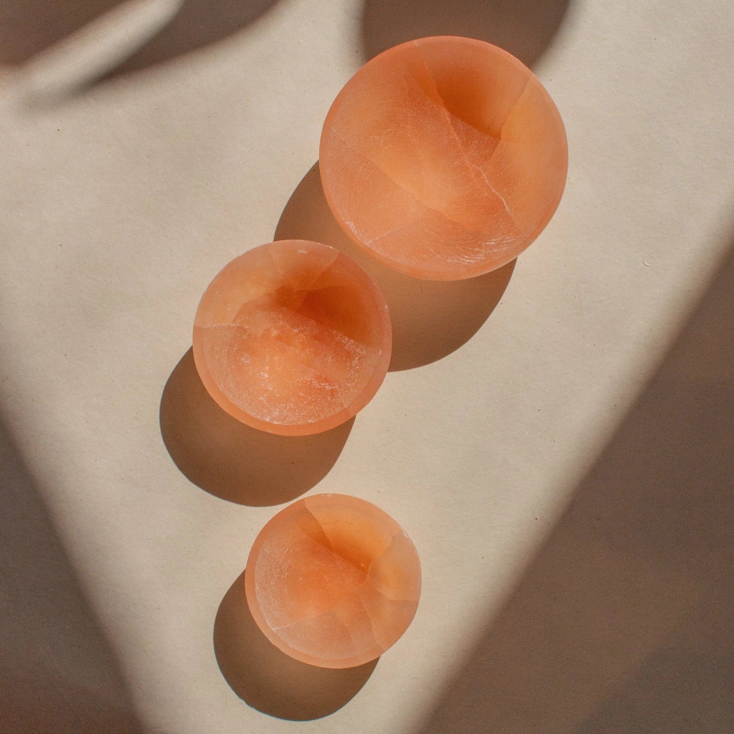 ANASCRYSTALCARE Selenite Pink Bowl